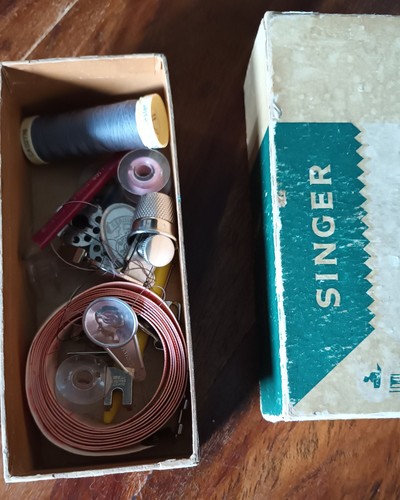 Vintage singer sewing machine - singer,