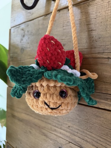Crochet hanging basket plant - crochet,
