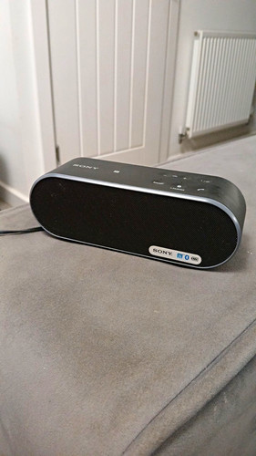 Sony srs portable speaker - sony, srs-x2