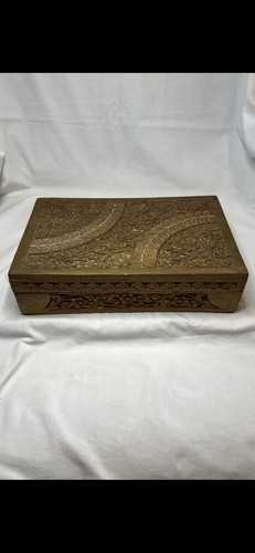 Vtg wood carved - carved, lined