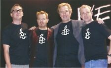 Original PRESS PHOTO ALAN RICKMAN  EDDIE IZZARD VIC REEVES  2001 15.5 x 25.5cm