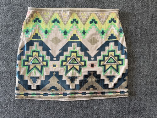 Nwt express aztec sequin mini - express,