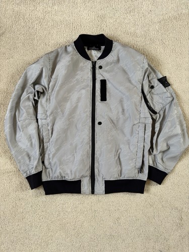 Stone island shadow - island,