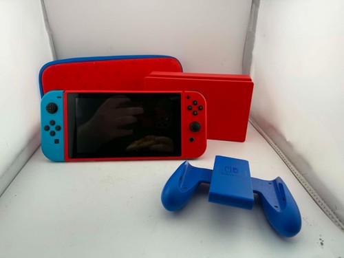 Nintendo switch mario - mario, red