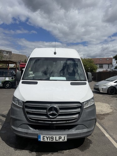 Make mercedes benz - make:mercedes-benz, sprinter