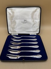 Boxed Set Of Dainty Walker &