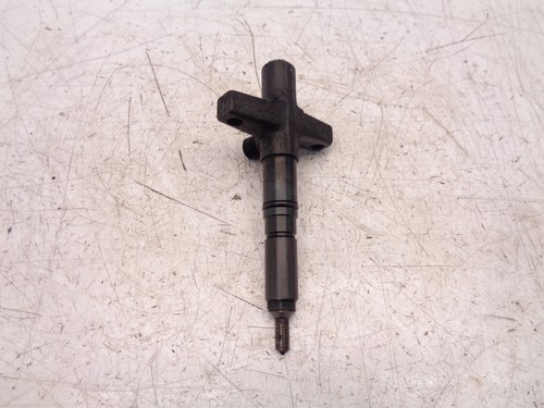 Injector nozzle me748715 - injector,