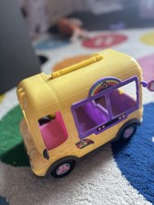 Sparkle Girls Yellow School