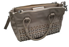 Bailey & Quinn Ladies Cream