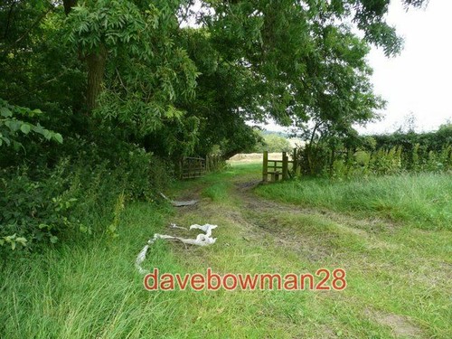 Photo oxspring gateway near - ,