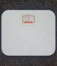 EKS Vintage Bathroom Medical Scales, In Working Condition France