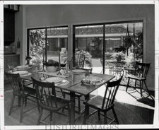 1977 Press Photo Antique pine dining table with arrow-back chairs. - hpa10608