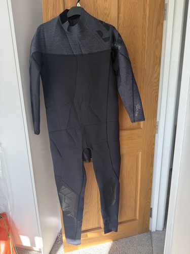 Bnwt bare mens 2mm - mens, 3,2mm