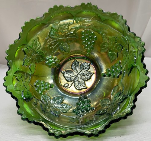 Antique fenton green carnival - fenton,
