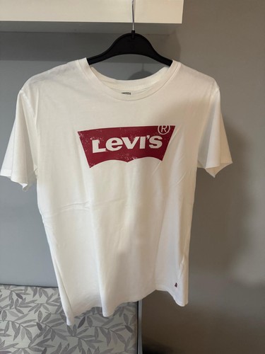 Levi logo perfect the - levi's,