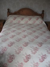 Vintage Quilted Bedspread Throw Pink&Cream King/SuperKing 265 x 259 cm by Jover