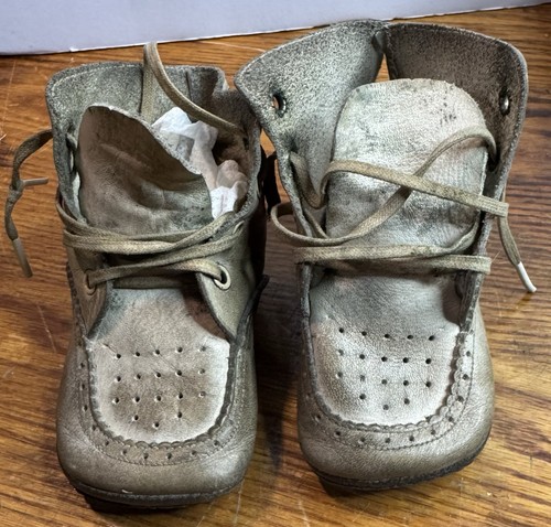 Vintage white leather - leather, hard