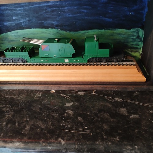 Triang battle space - triang,