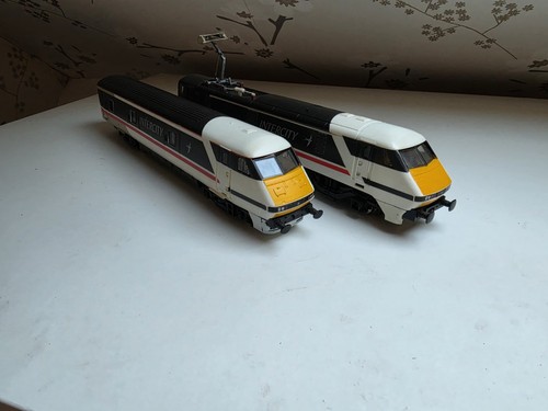 Hornby gauge 225 class - hornby,