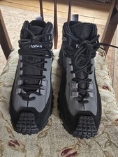 Mens Size 9, Walking/hiking/work Boots