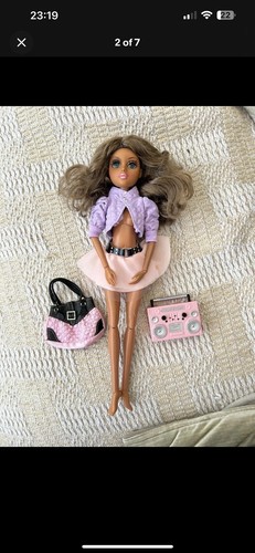 Moxie teenz arizona doll - moxie, vgc