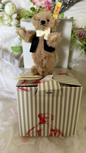 Lovely steiff bridegroom - steiff,