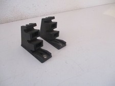 Bracket seat mounting front