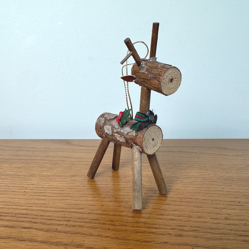 Rustic log reindeer christmas - log,