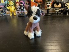 McDonalds 2009 DreamWorks LLC Hotel for Dogs plush toy dog B8SN 