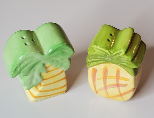 Pineapple and palm tree - palm,