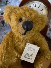 Artist  Bear from Netherlands