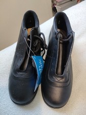 Ladies Leather Shoes New With