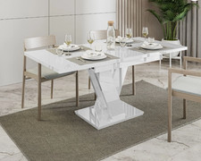 Extendable dining table - extendable,