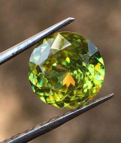 Natural sphene titanite round - natural,