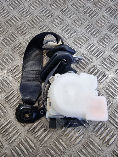 Toyota yaris seat - toyota, belt