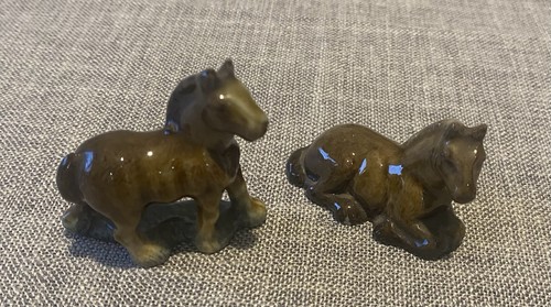 Two vintage miniature brown - two,