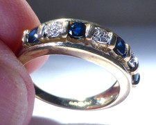 9ct Gold Ring Sapphire Diamond