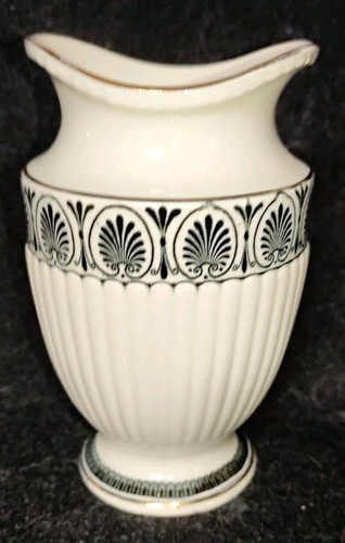Wedgwood etruria honeysuckle - etruria,