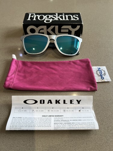 Oakley frogskin checkbox - oakley,