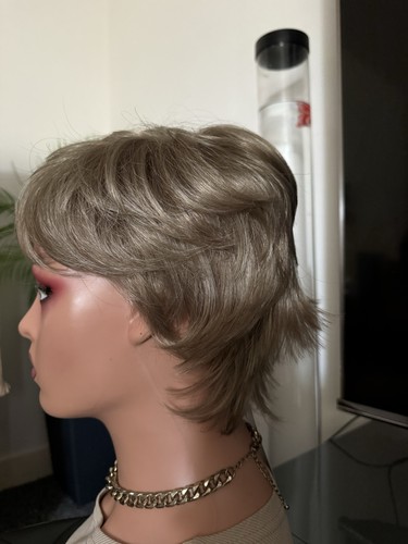 Paula young wig style - young,