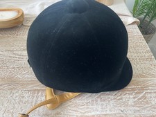 Champion Black Velvert Bow riding hat size 7 3/8 60 cm