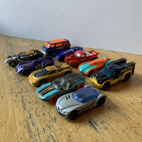 Hot wheels diecast - 10, x
