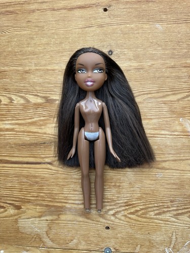 Bratz adventure girlz sasha - bratz,