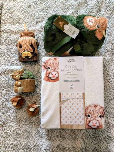 Cozy highland cow bedroom and - cozy,