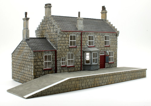 Pre owned r9739 ner - r9739, station
