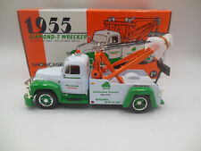 First Gear 19-2070 1955 Diamond T Wrecker Shamrock Towing 1:34 Scale