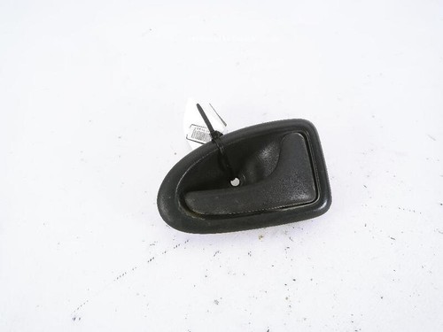 8200028995 front inner door