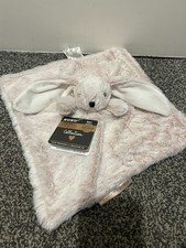 Blankets & Beyond White Pink