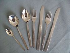 Oneida Vanessa Cutlery