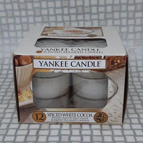 Yankee candle spiced - candle, white